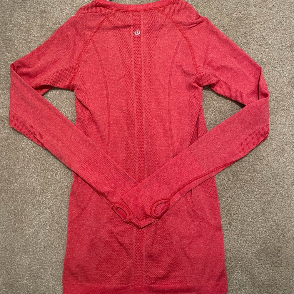 Lululemon Swiftly Tech Long Sleeve